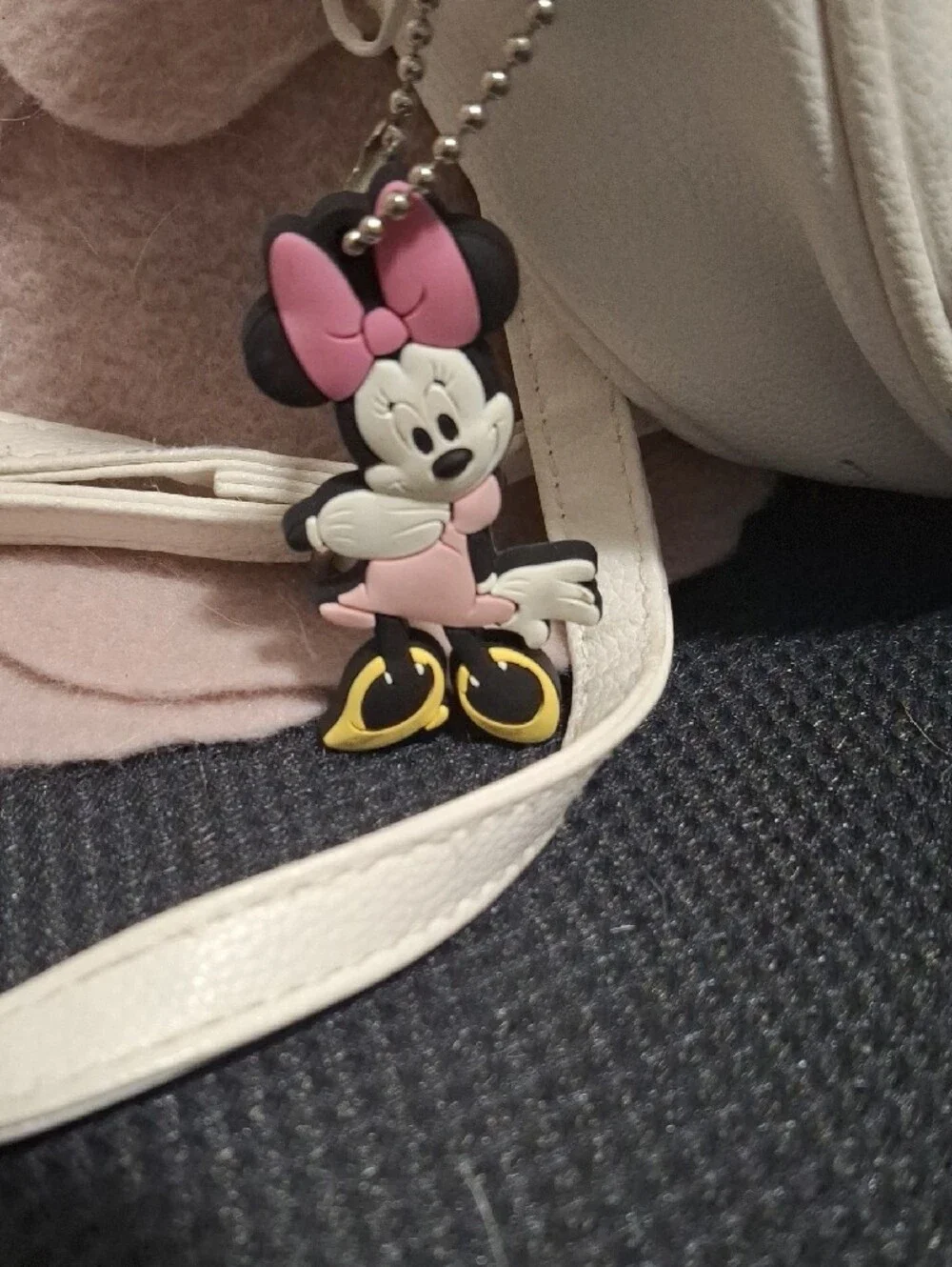 Disney White Daisy Ear Crossbody with Pink Glitter Bow and Minnie Mouse Charm